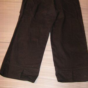 Ladies Black Capri Pants 32" Waist $5.00 AS AN ADD ON